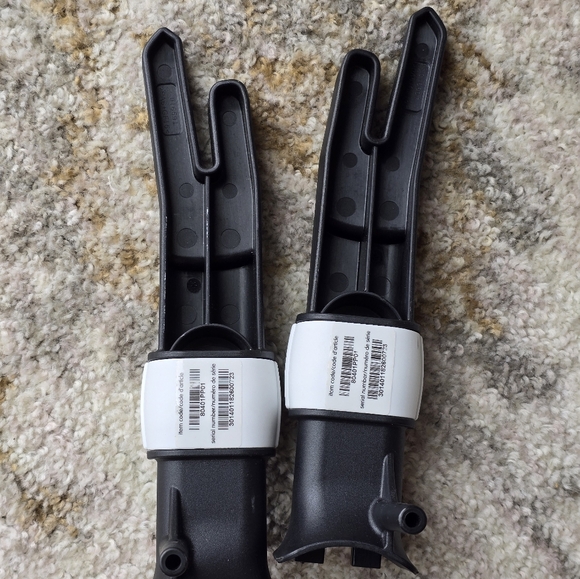 Bugaboo Peg Perego Car Seat Adapter - Picture 2 of 2